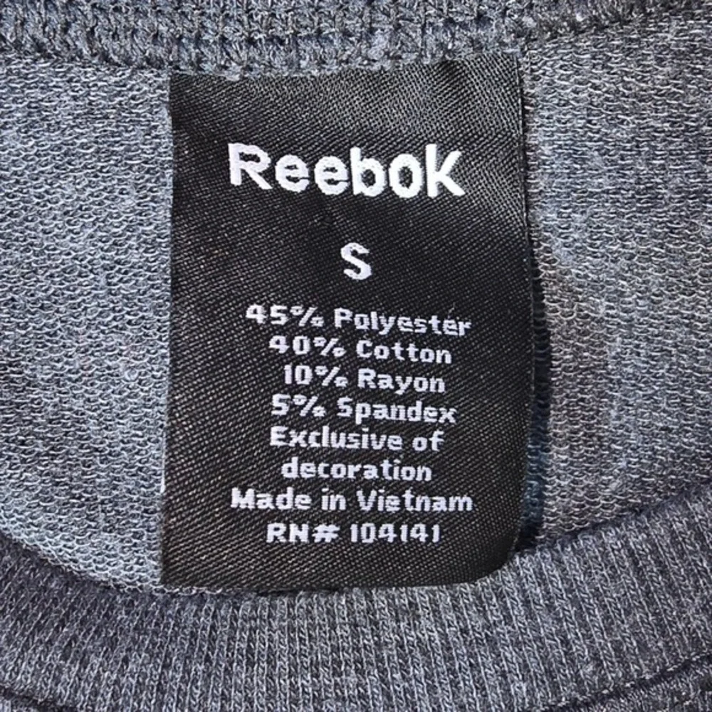 Reebok Womens Jealous Graphic Sweatshirt Charcoal Gray Raglan Pullover Small - Picture 5 of 6